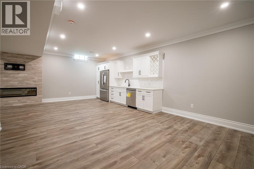 31 Bayside Court, Burlington, Ontario  L7T 1M8 - Photo 32 - 40820401