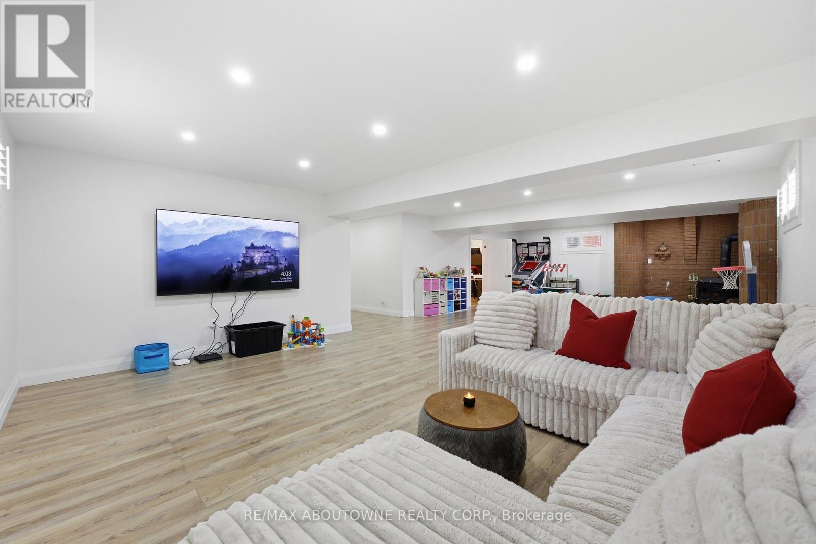 58 Kilbourn Avenue, Hamilton, Ontario  L8G 3E2 - Photo 33 - X12992948