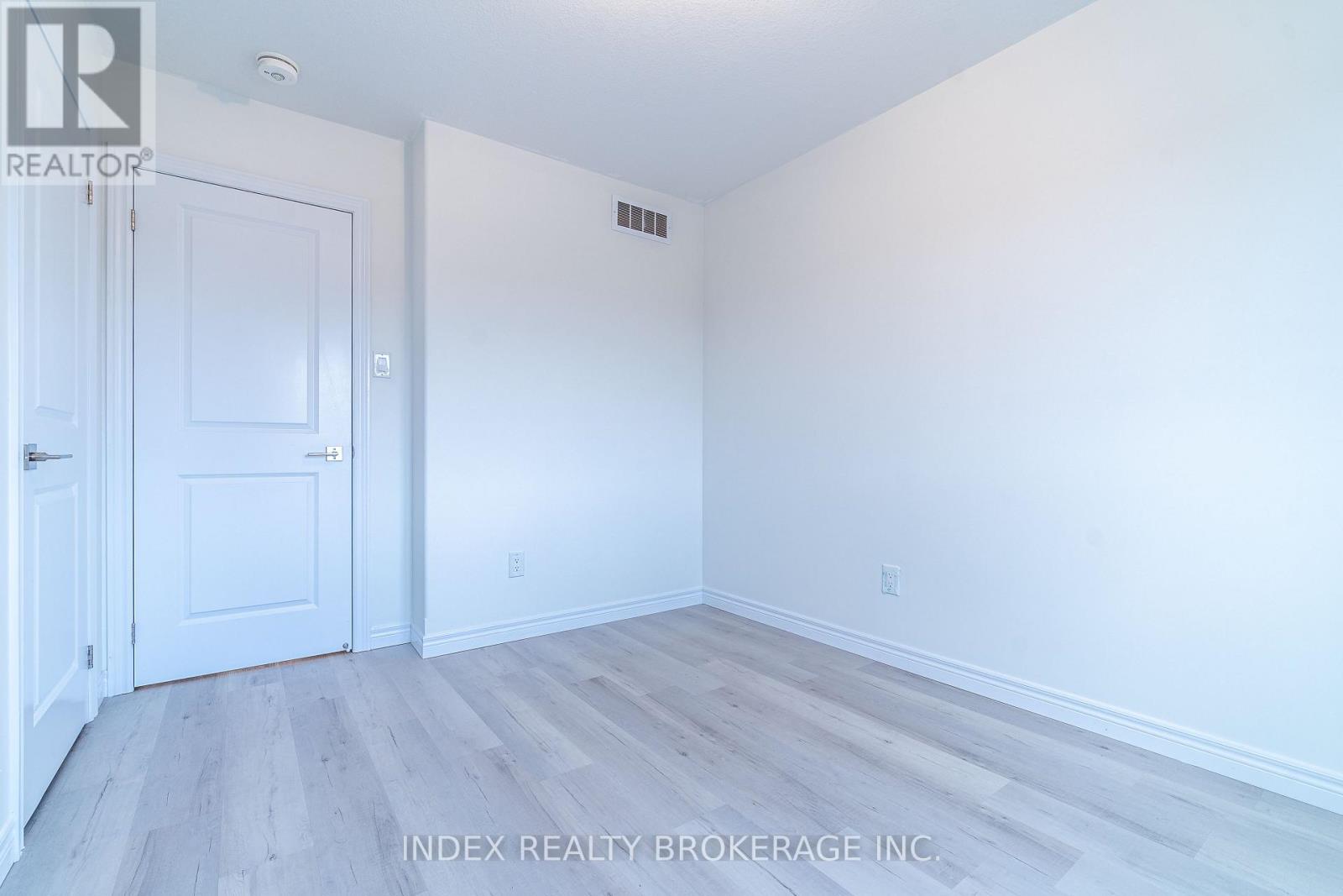 4 - 29 Schuyler Street, Brant, Ontario N3L 0J2 - Photo 39 - X12992966