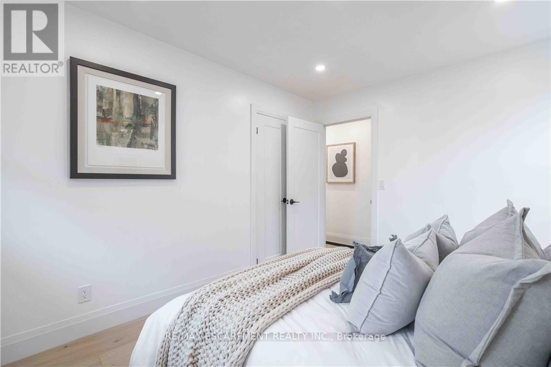 67 Toby Crescent, Hamilton, Ontario  L8T 2N9 - Photo 23 - X12993046