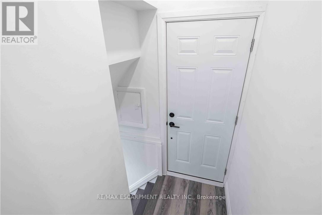 67 Toby Crescent, Hamilton, Ontario  L8T 2N9 - Photo 25 - X12993046