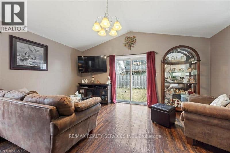 172 Macdougall Drive, Loyalist, Ontario  K7N 0A2 - Photo 14 - X12993052