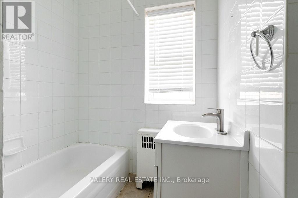 20 Cypress Street, Greater Sudbury, Ontario  P3C 1M9 - Photo 7 - X12993064