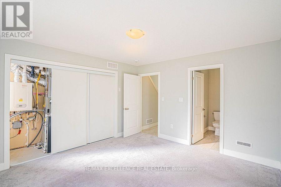 172 - 177 Edgevalley Road, London East, Ontario  N5V 0C5 - Photo 12 - X12993100