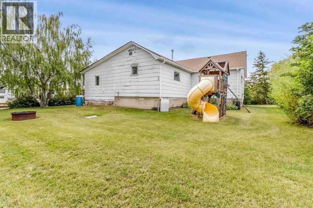 24 Main Street, Ardley, Alberta  T0M 0V0 - Photo 10 - A2234335