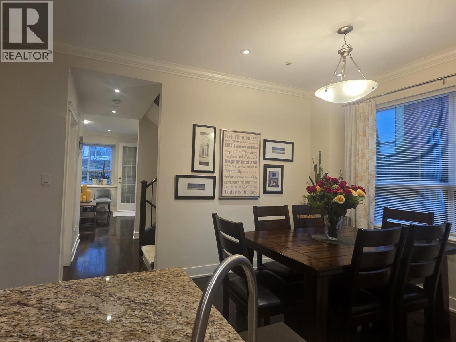 665 W 15th Street, North Vancouver, British Columbia  V7M 1T1 - Photo 13 - R3068716