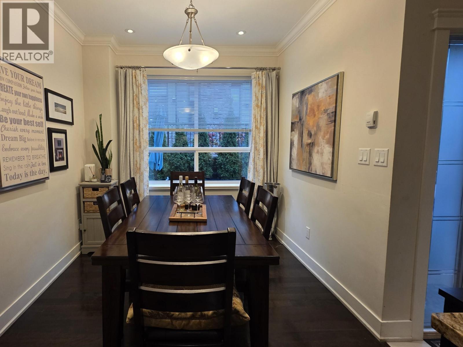 665 W 15th Street, North Vancouver, British Columbia  V7M 1T1 - Photo 11 - R3068716