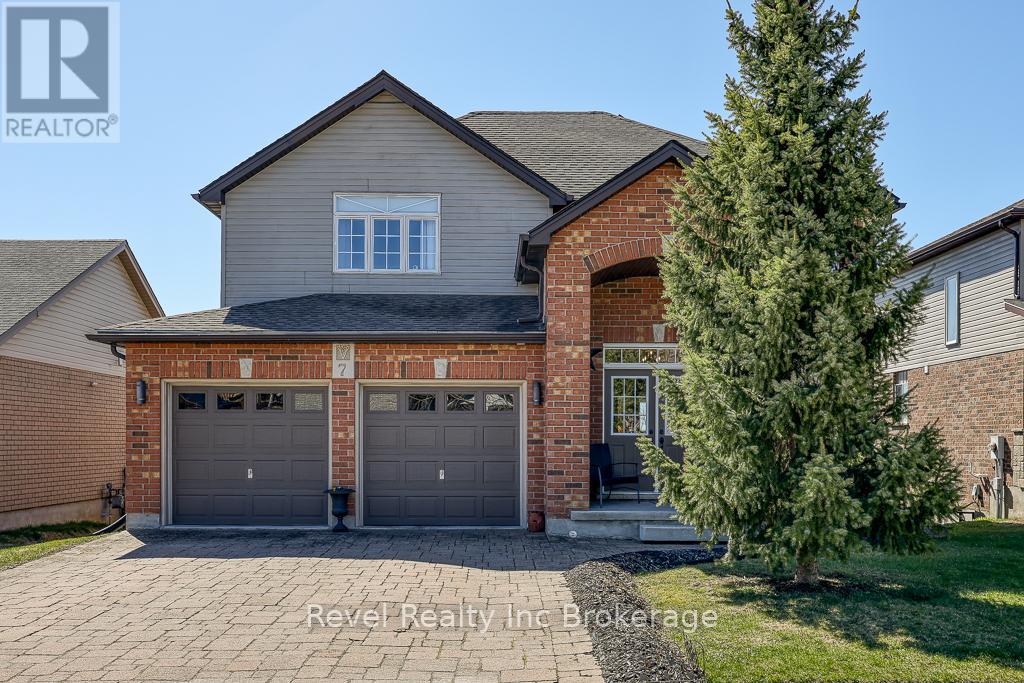 7 WOODHATCH CRESCENT, Ingersoll, Ontario
