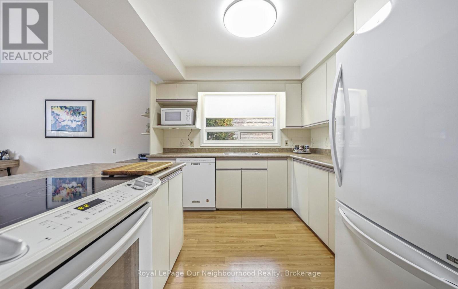 81 Marica Avenue, Oshawa, Ontario  L1G 3G9 - Photo 3 - E12981966