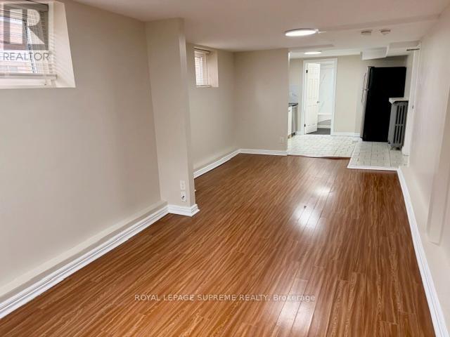 Lower - 30 Glenholme Avenue, Toronto, Ontario  M6H 3A9 - Photo 11 - W12921102