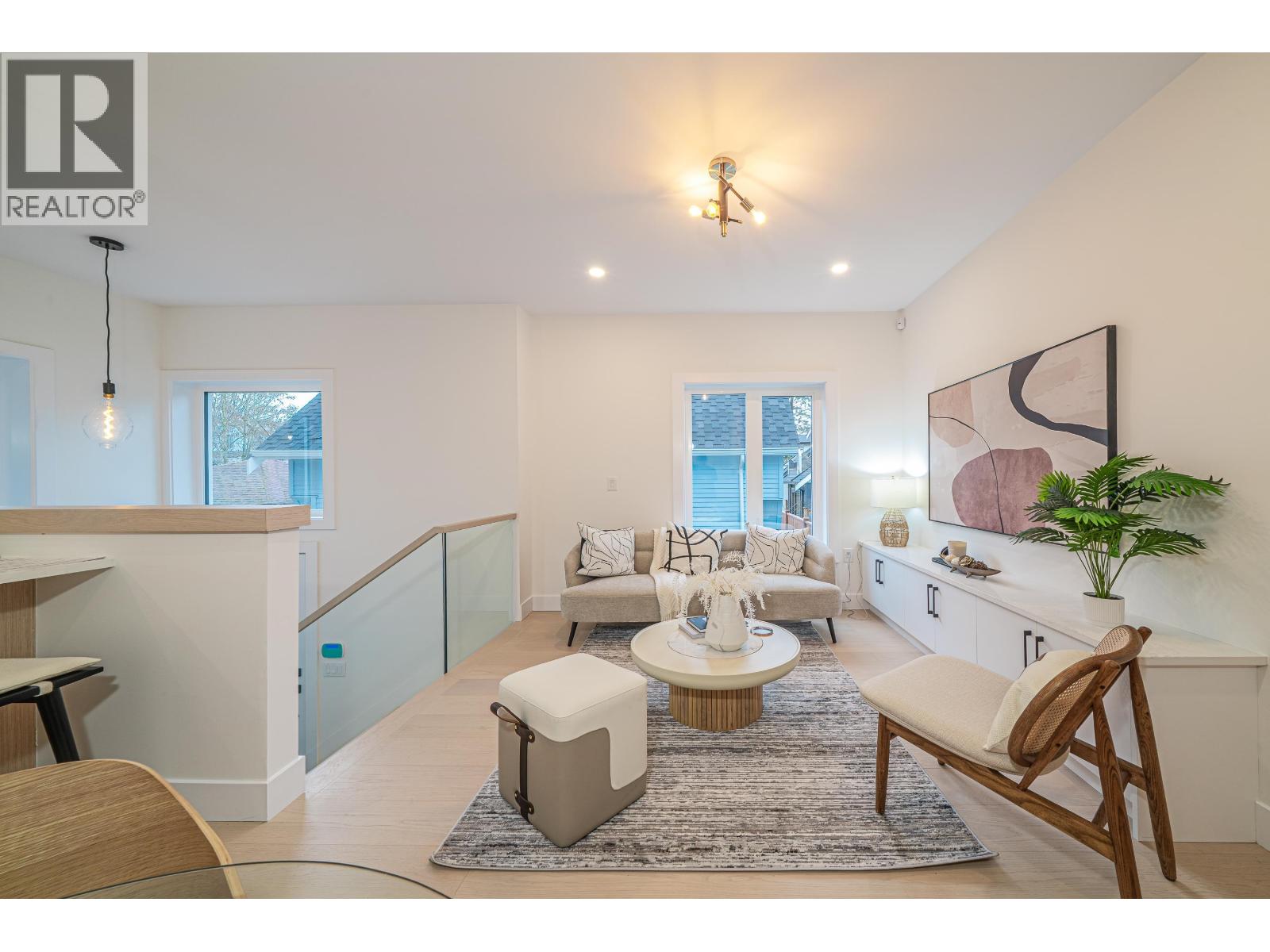 1924 William Street, Vancouver, British Columbia  V5L 2R8 - Photo 2 - R3110649