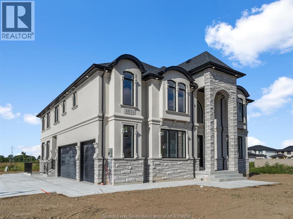 MLS# 26007961: 3573 FIORINA, LaSalle, Canada