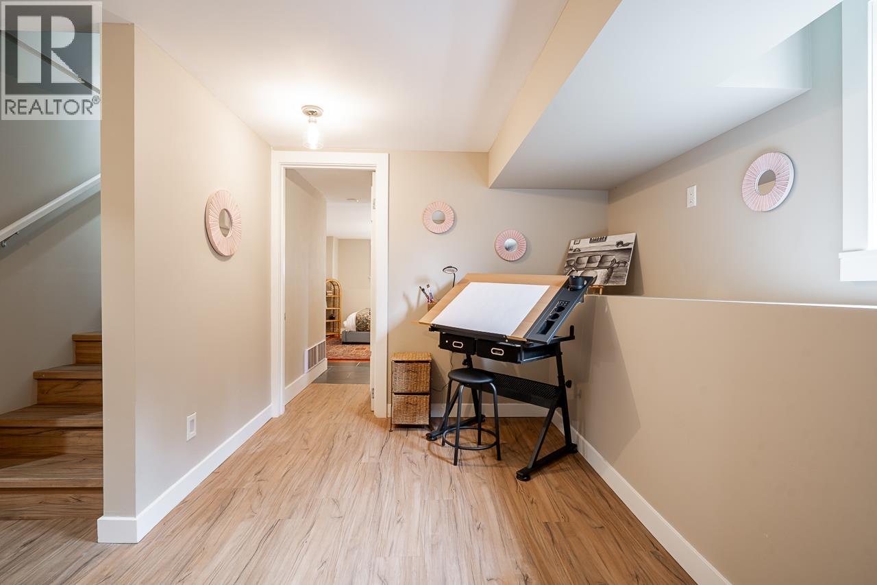 457 E 11th Street, North Vancouver, British Columbia  V7L 2H3 - Photo 27 - R3110636