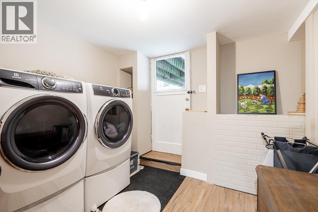 457 E 11th Street, North Vancouver, British Columbia  V7L 2H3 - Photo 32 - R3110636