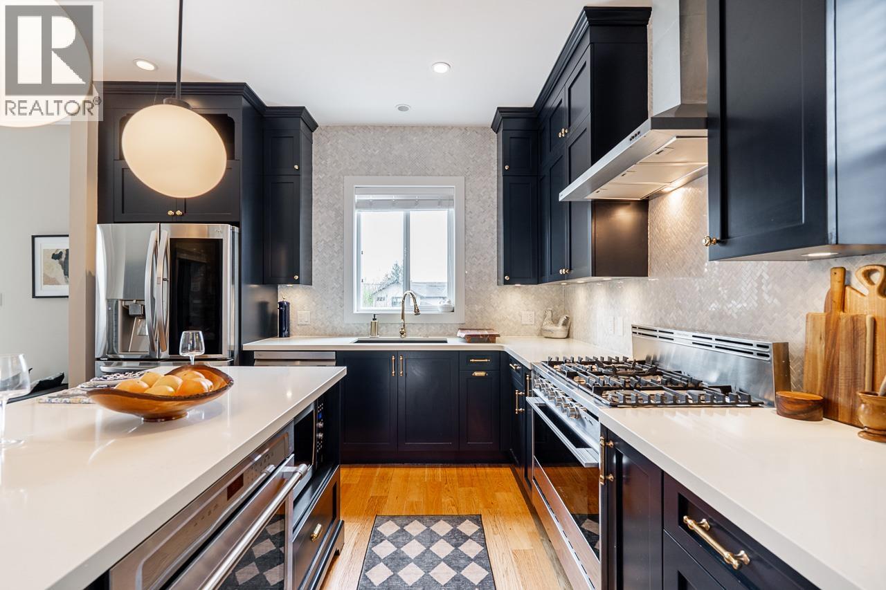 457 E 11th Street, North Vancouver, British Columbia  V7L 2H3 - Photo 4 - R3110636