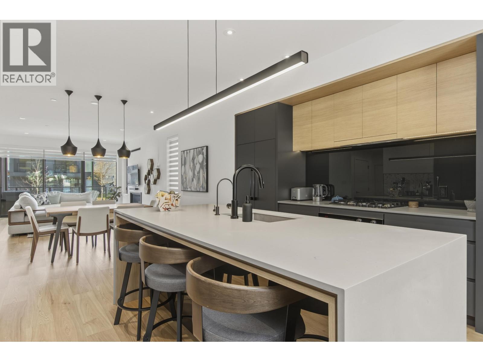 40830 The Crescent, Squamish, British Columbia  V8B 1B1 - Photo 16 - R3110655