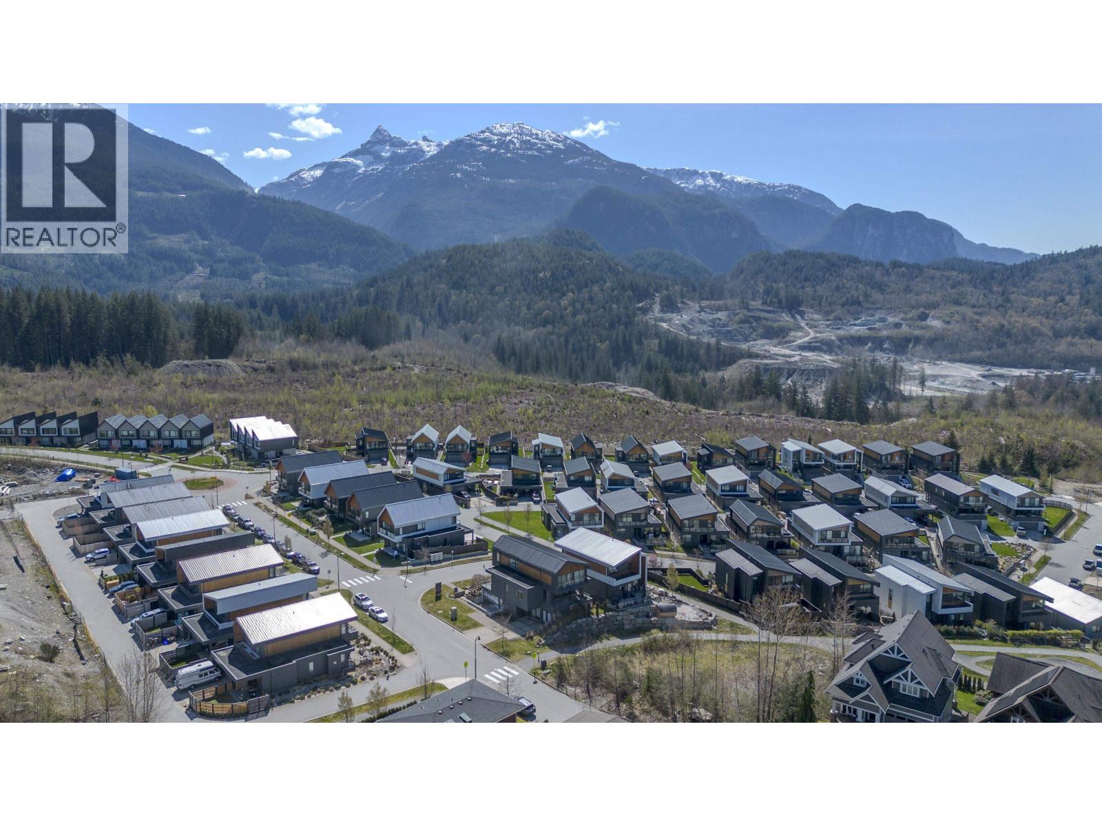 40830 The Crescent, Squamish, British Columbia  V8B 1B1 - Photo 36 - R3110655
