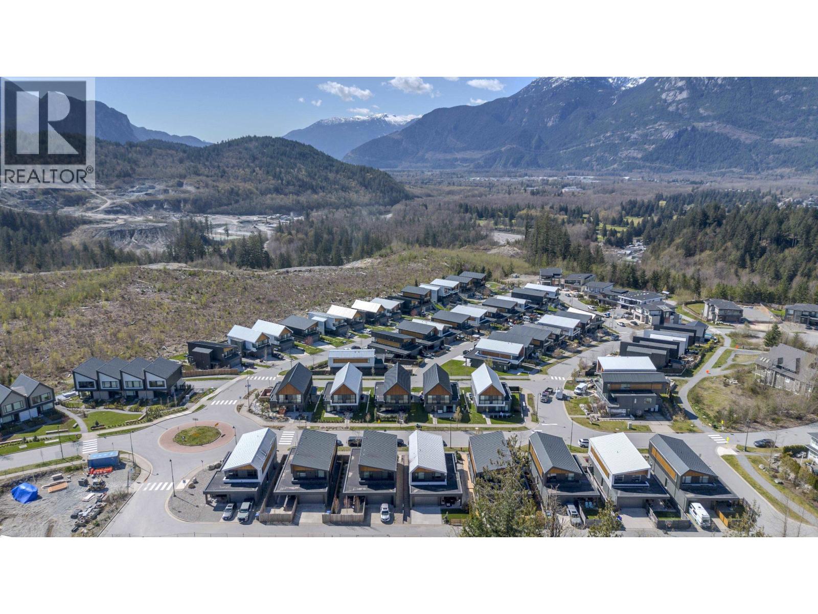 40830 The Crescent, Squamish, British Columbia  V8B 1B1 - Photo 37 - R3110655