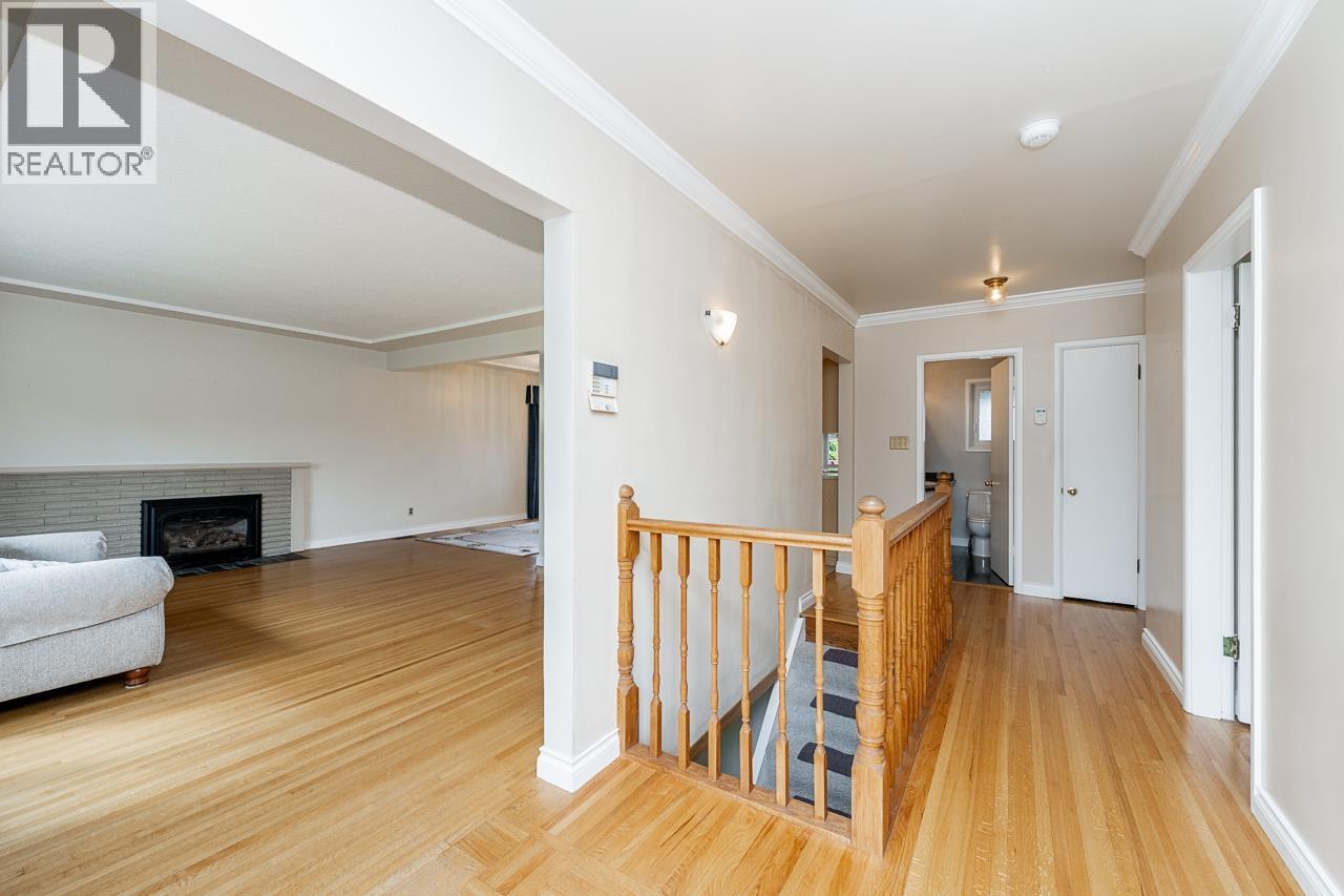 4457 Burke Street, Burnaby, British Columbia  V5H 1C1 - Photo 5 - R3110685