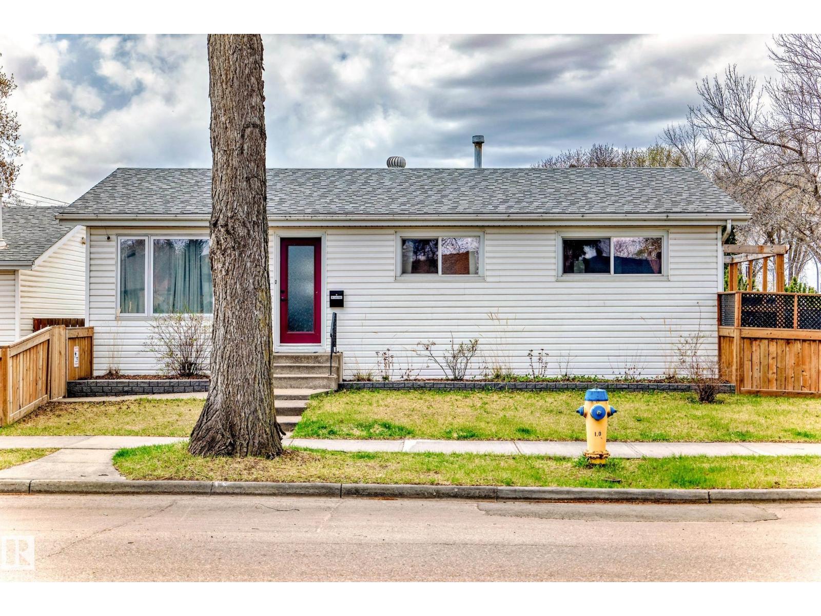 11052 151 ST NW, Edmonton, Alberta