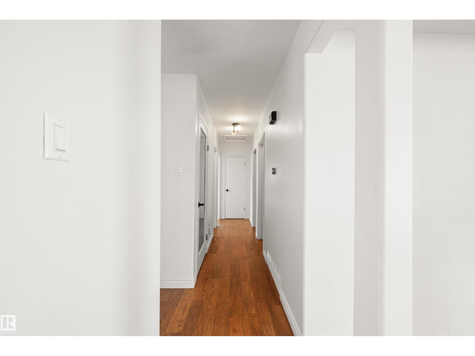 11052 151 St NW, Edmonton, Alberta  T5P 1W3 - Photo 10 - E4476664