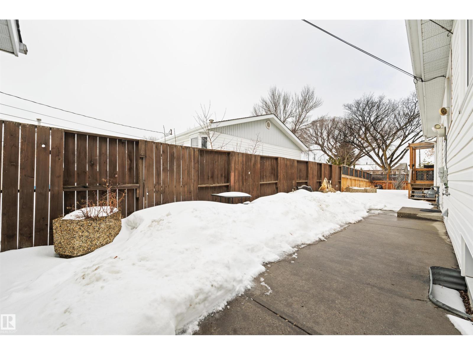11052 151 St NW, Edmonton, Alberta  T5P 1W3 - Photo 31 - E4476664