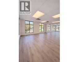 201 5500 WHARF AVENUE, Sechelt, British Columbia