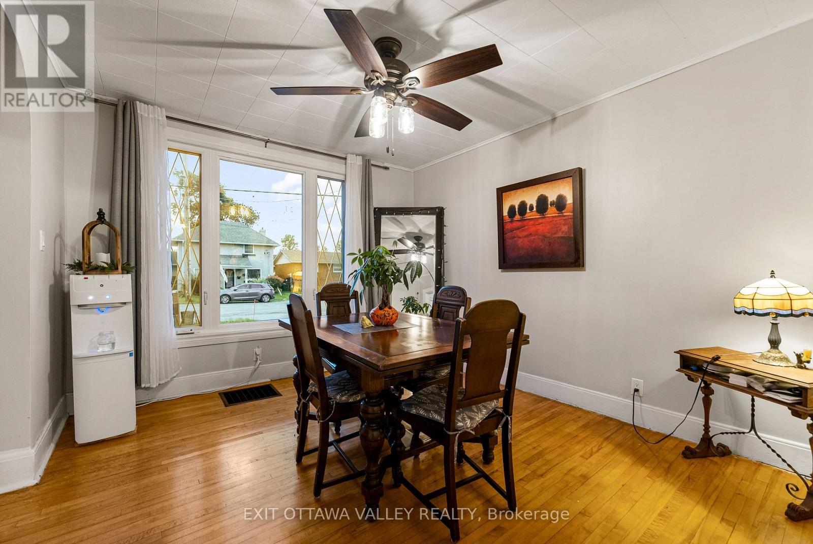 329 Third Avenue, Pembroke, Ontario K8A 5G5 - Photo 10 - X12991120