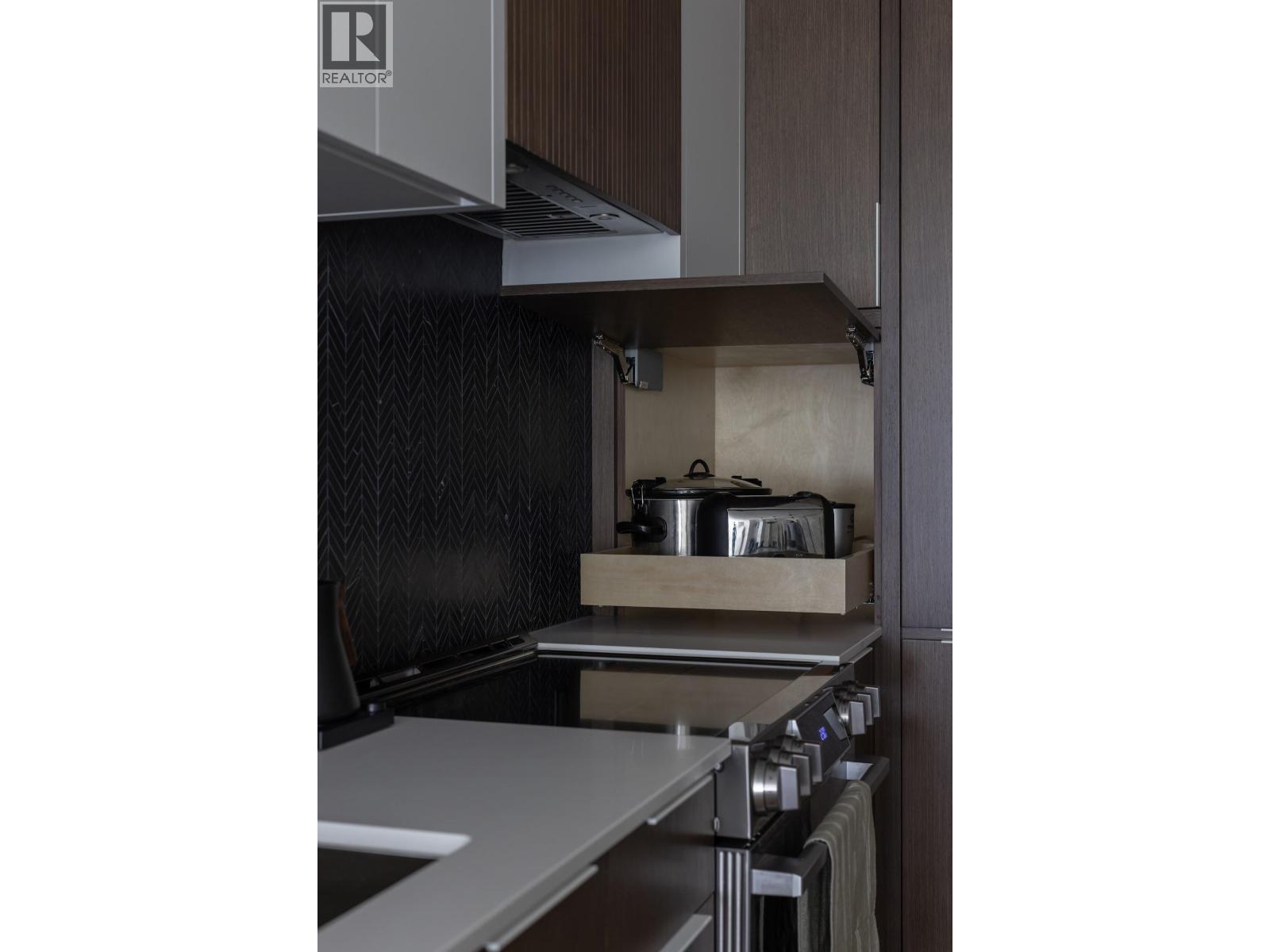 402 8460 Jellicoe Street, Vancouver, British Columbia  V5S 4S8 - Photo 6 - R3110687