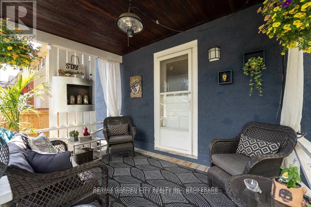 22 Chaplin Avenue, St. Catharines, Ontario  L2R 2E6 - Photo 20 - X12879444