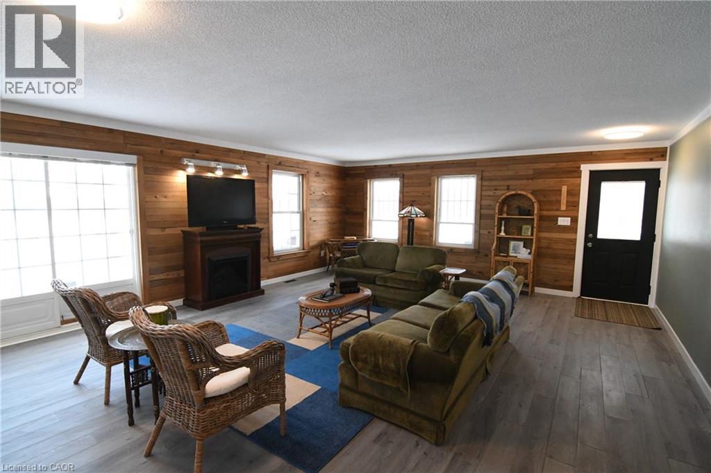 225 Port Maitland Road, Dunnville, Ontario  N1A 2W6 - Photo 3 - 40802813