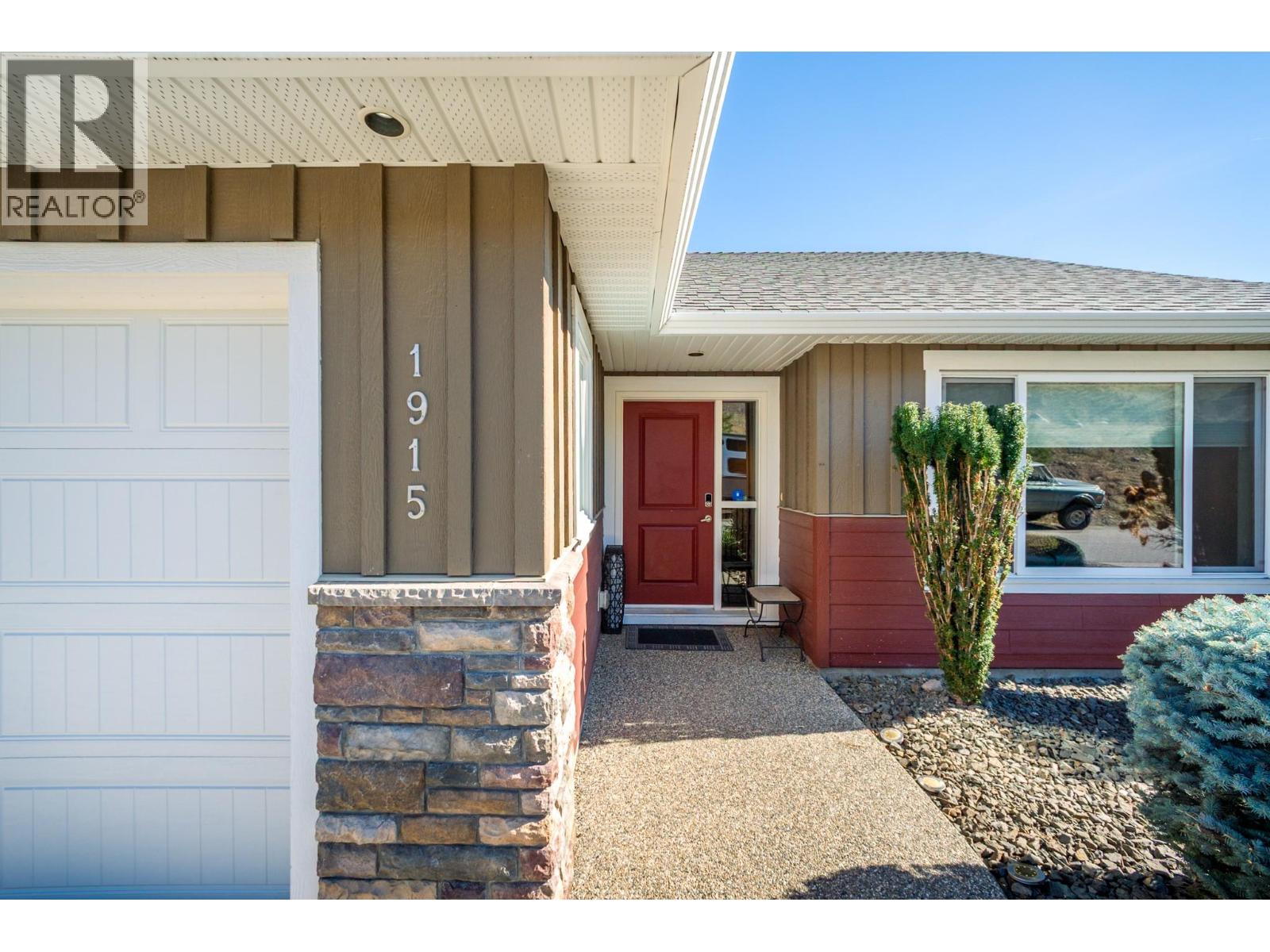 1915 Rosealee Lane, West Kelowna, British Columbia  V1Z 4C7 - Photo 2 - 10383269