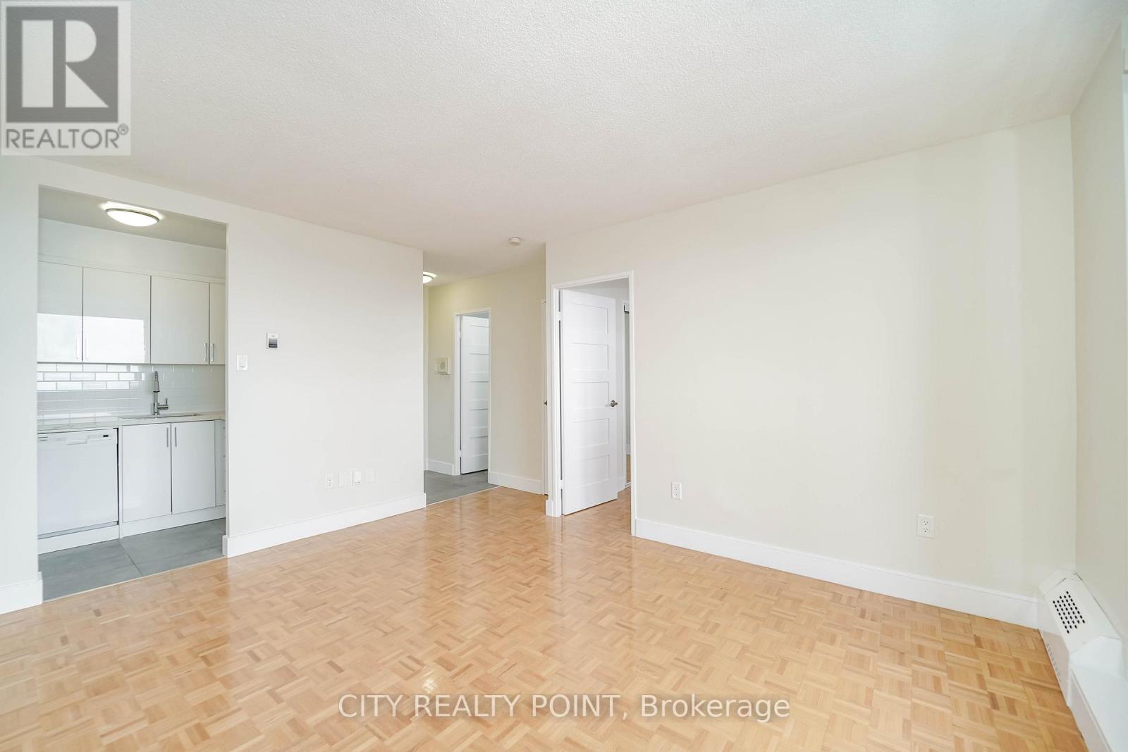 1401 - 666 Spadina Avenue, Toronto, Ontario  M5S 2H8 - Photo 3 - C12993156