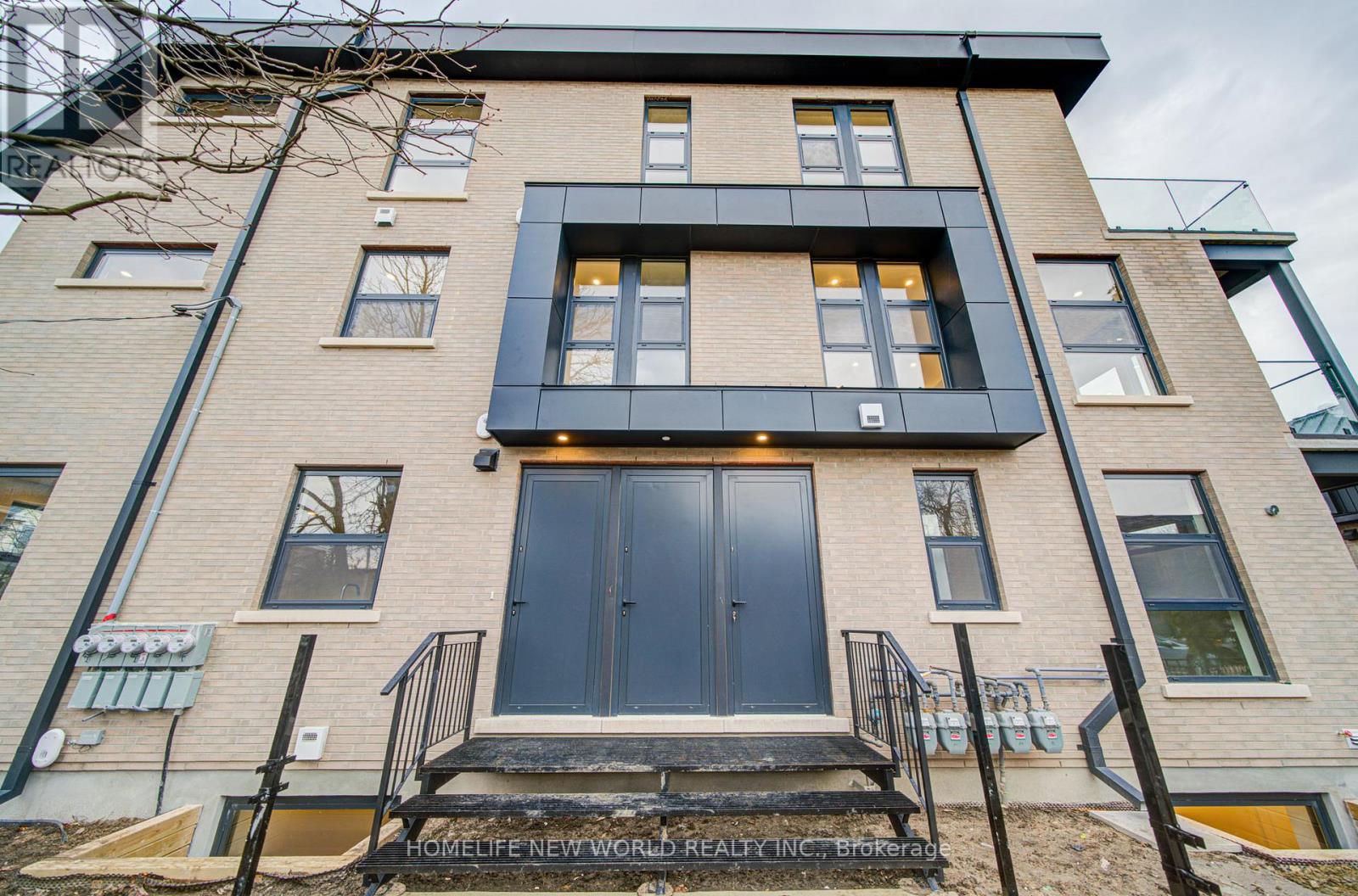 Unit 5 - 78 Gladstone Avenue, Toronto, Ontario  M6J 3K8 - Photo 2 - C12993222