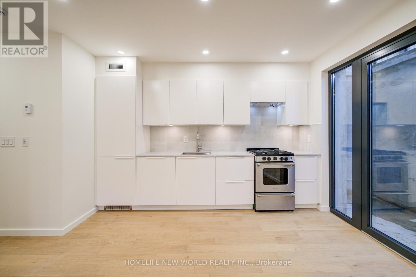 Unit 5 - 78 Gladstone Avenue, Toronto, Ontario  M6J 3K8 - Photo 8 - C12993222