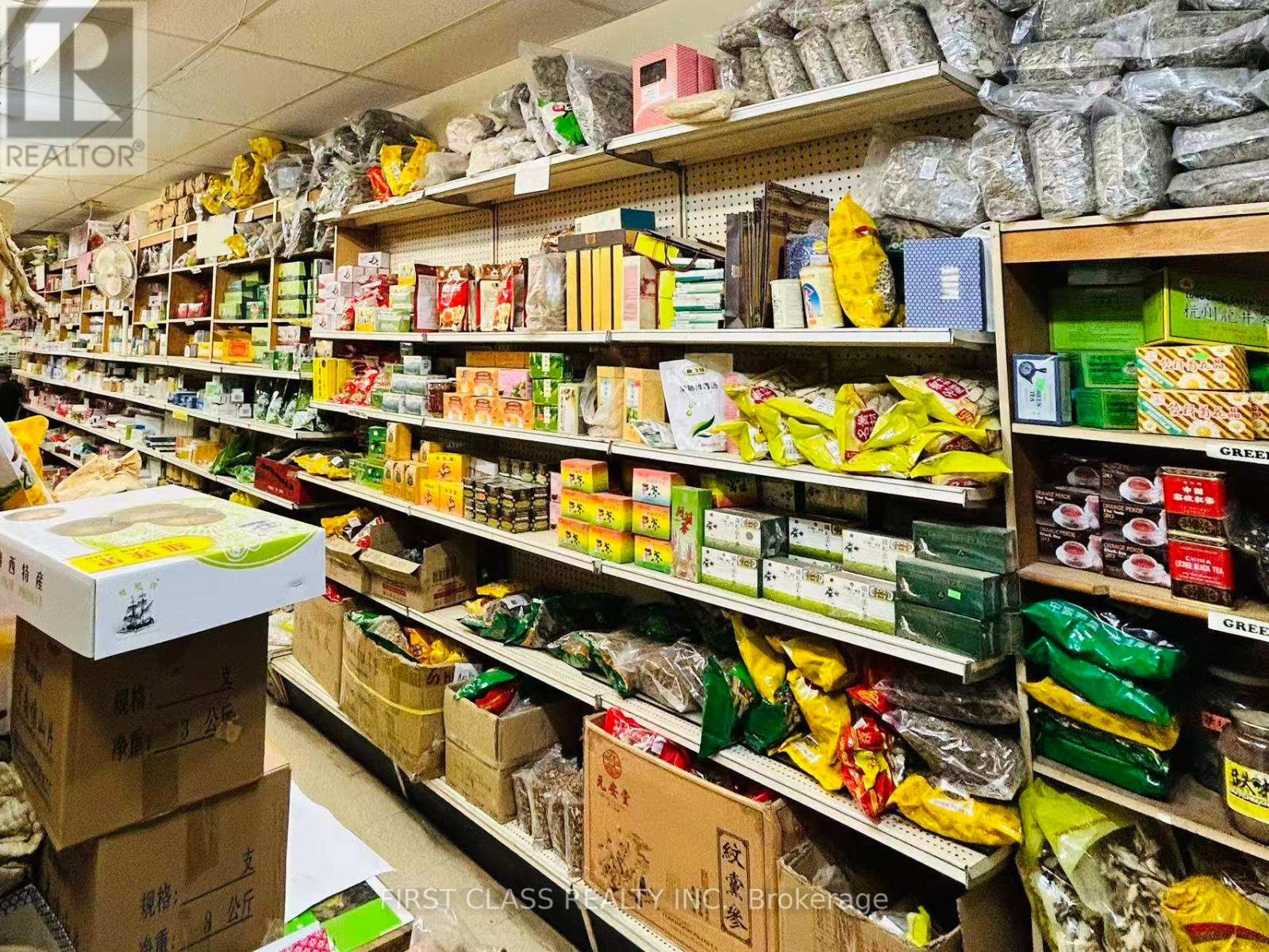 401 Dundas Street W, Toronto, Ontario M5T 1G6 - Photo 3 - C12993228