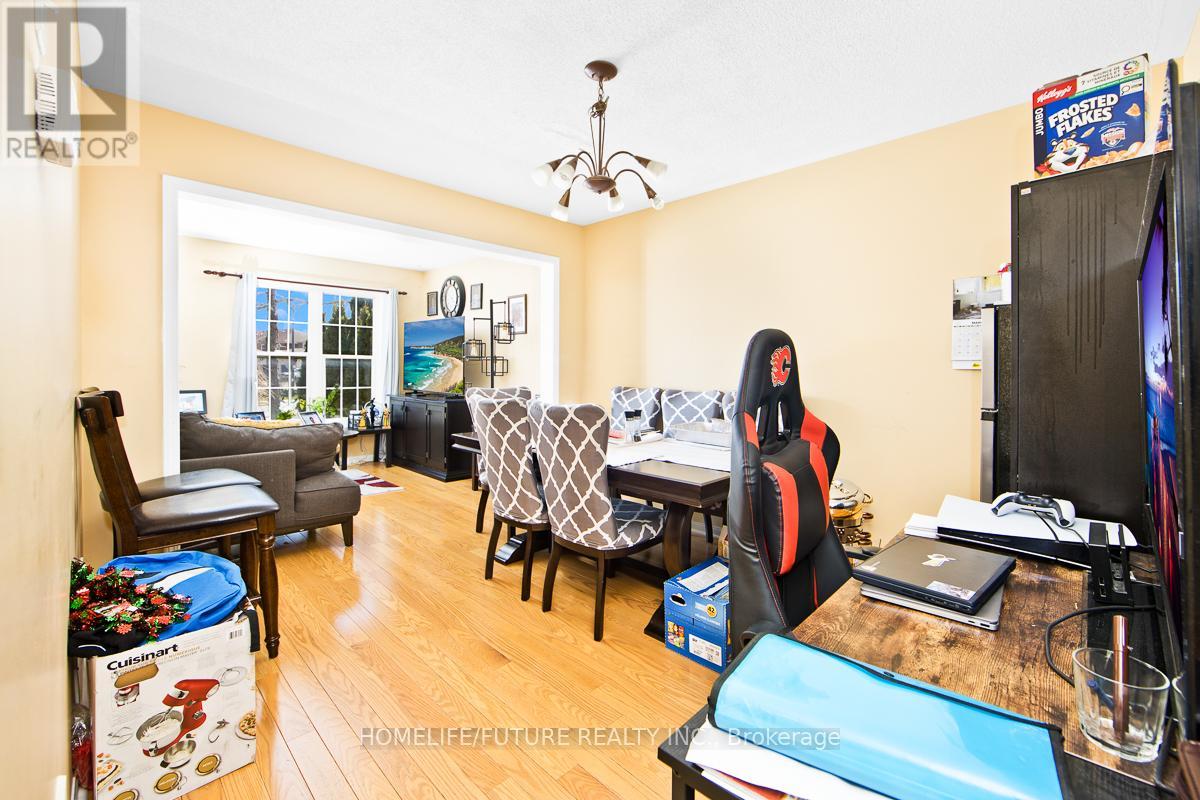 94 Staines Road, Toronto, Ontario  M1X 1Y9 - Photo 6 - E12993210