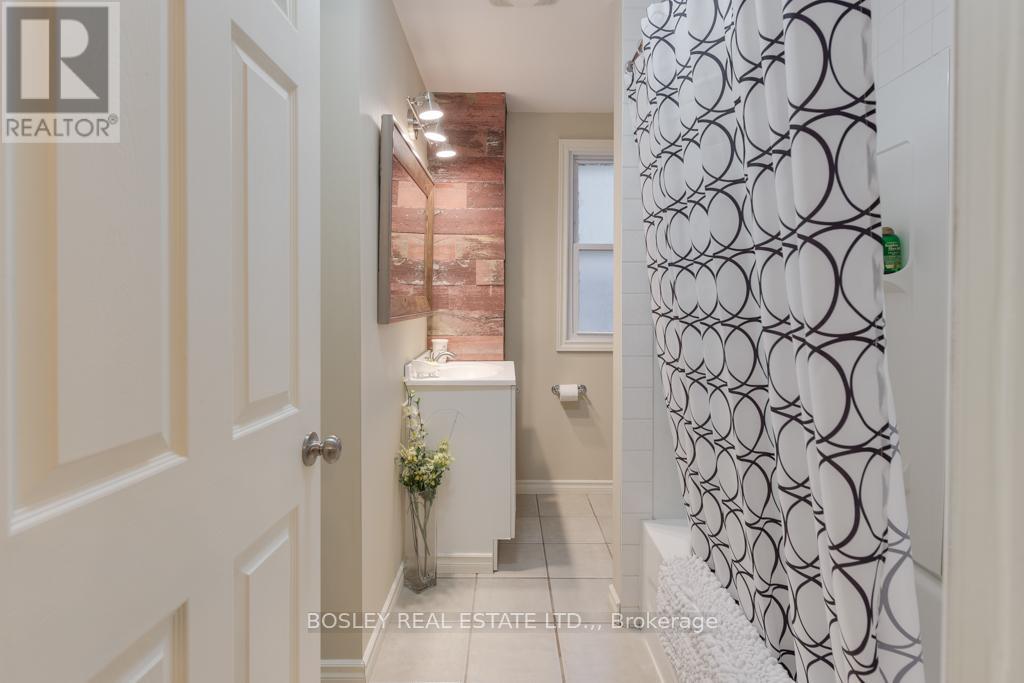 29 Russell Avenue, St. Catharines, Ontario  L2R 1V4 - Photo 14 - X12993200