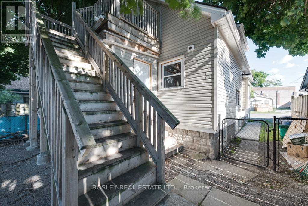 29 Russell Avenue, St. Catharines, Ontario  L2R 1V4 - Photo 15 - X12993200