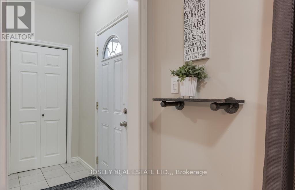 29 Russell Avenue, St. Catharines, Ontario  L2R 1V4 - Photo 3 - X12993200