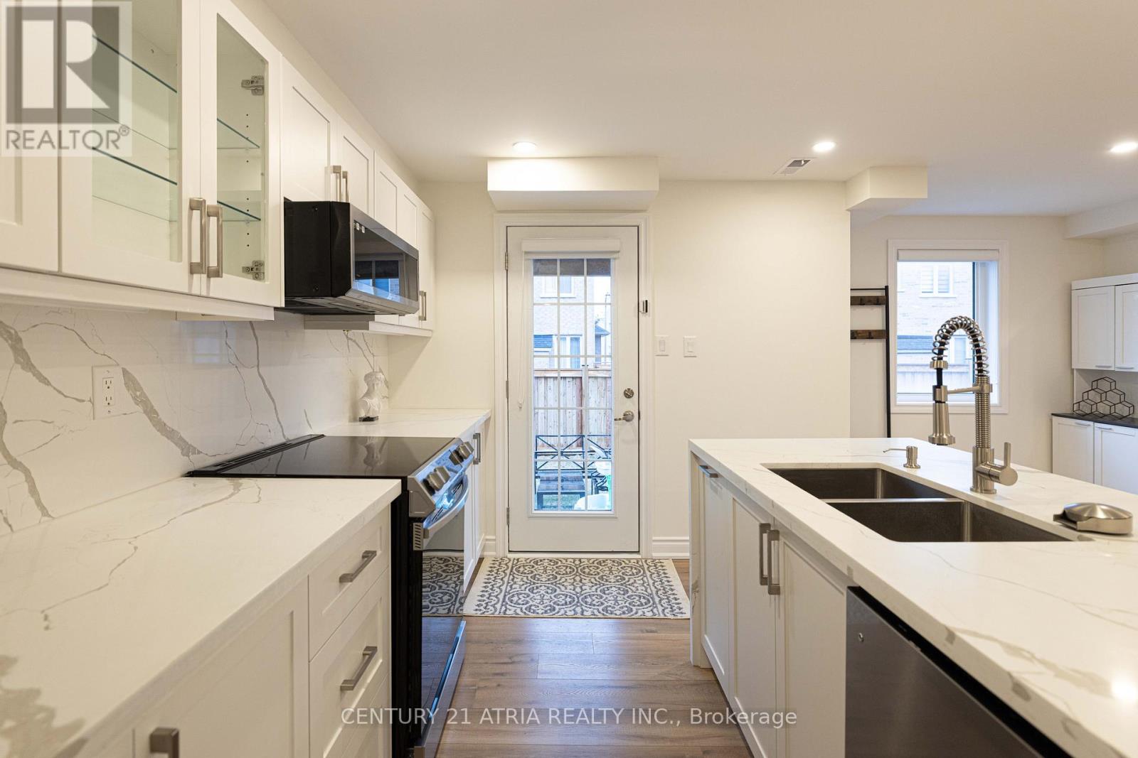 Lower Level - 38 Balsdon Hollow, East Gwillimbury, Ontario  L9N 0Y1 - Photo 4 - N12992414