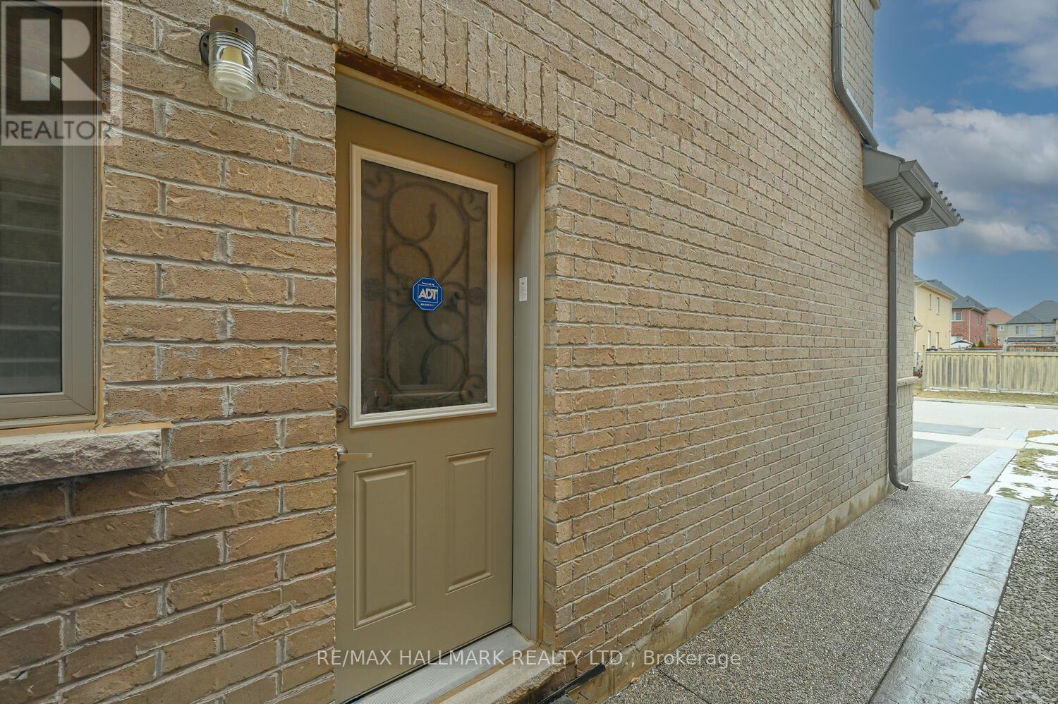 46 Lisson Crescent, Brampton, Ontario L6X 0Y9 - Photo 50 - W12899280