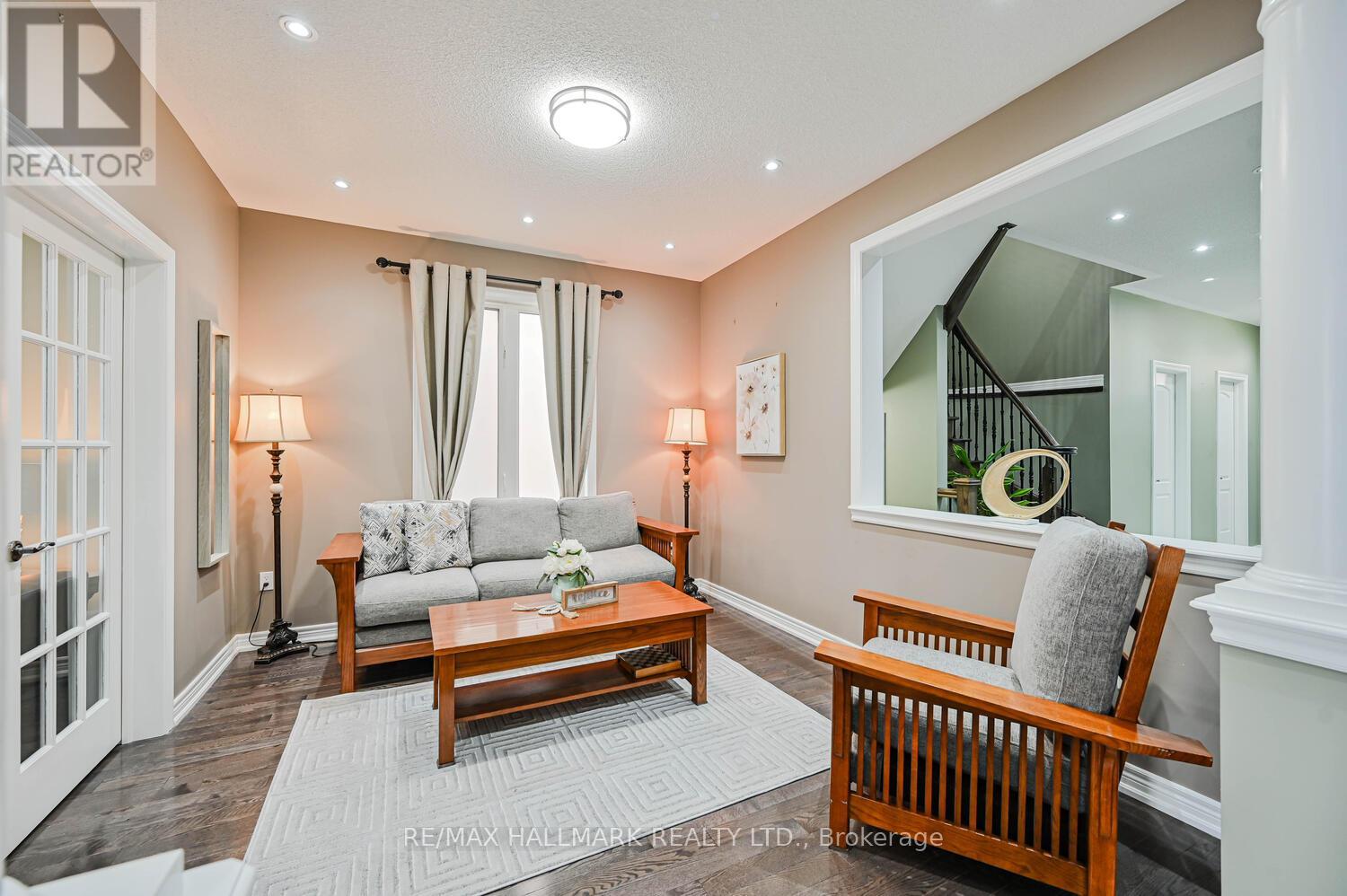 46 Lisson Crescent, Brampton, Ontario L6X 0Y9 - Photo 9 - W12899280