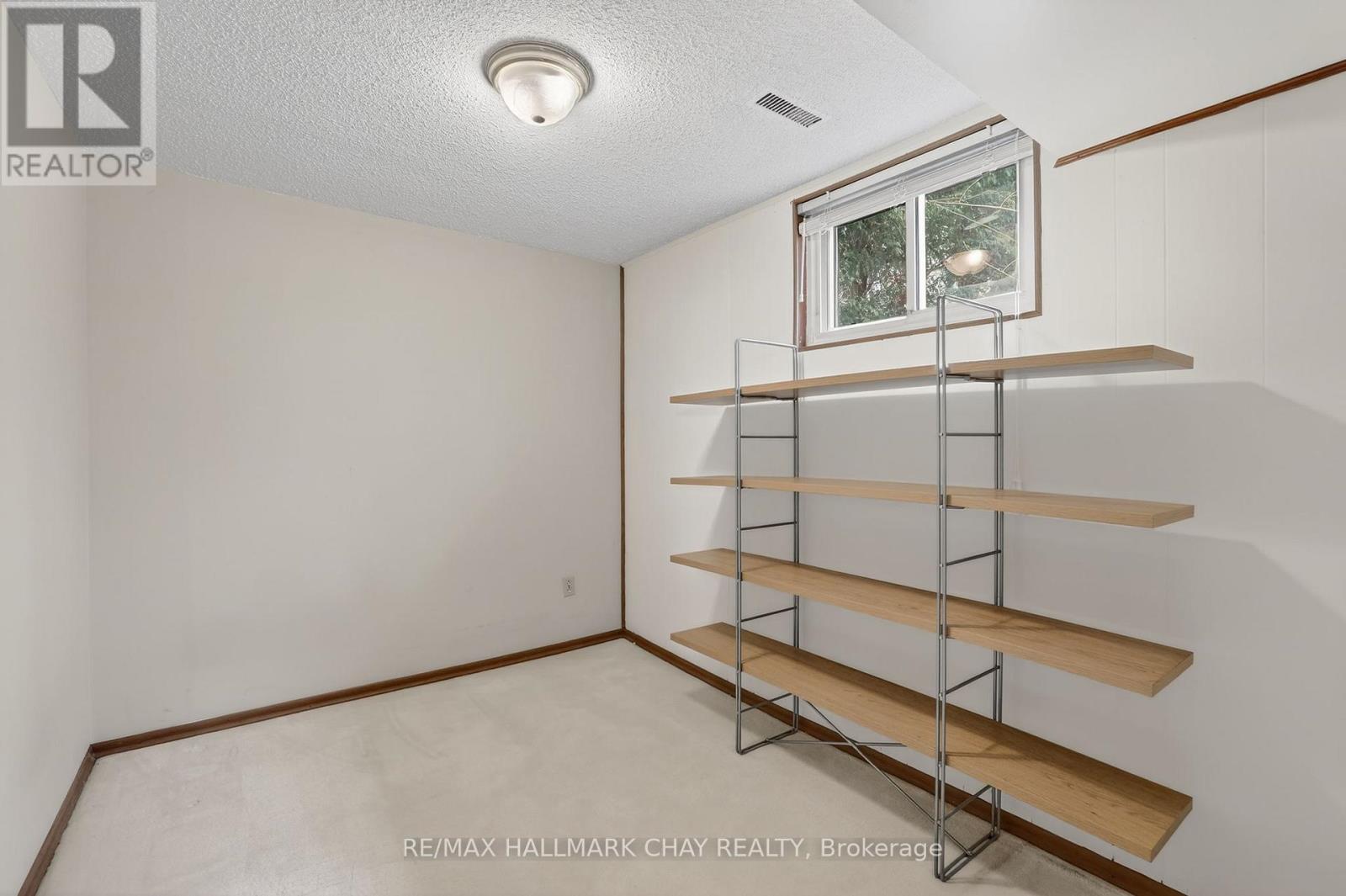 368 Lara Woods, Mississauga, Ontario  L5A 3A9 - Photo 22 - W12966852