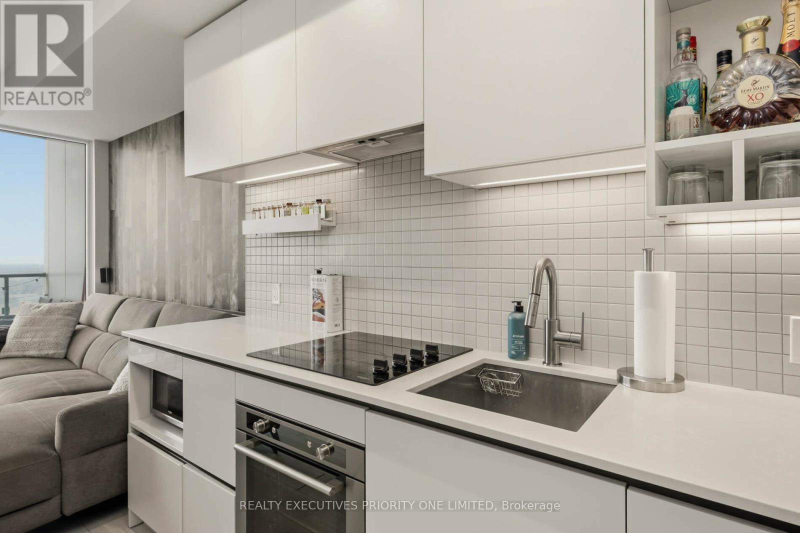 5606 - 5 Buttermill Avenue, Vaughan, Ontario  L4K 0J5 - Photo 11 - N12993218