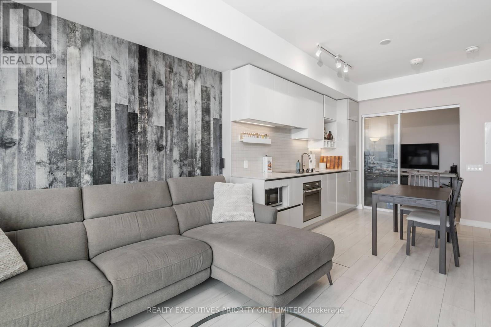 5606 - 5 Buttermill Avenue, Vaughan, Ontario  L4K 0J5 - Photo 15 - N12993218