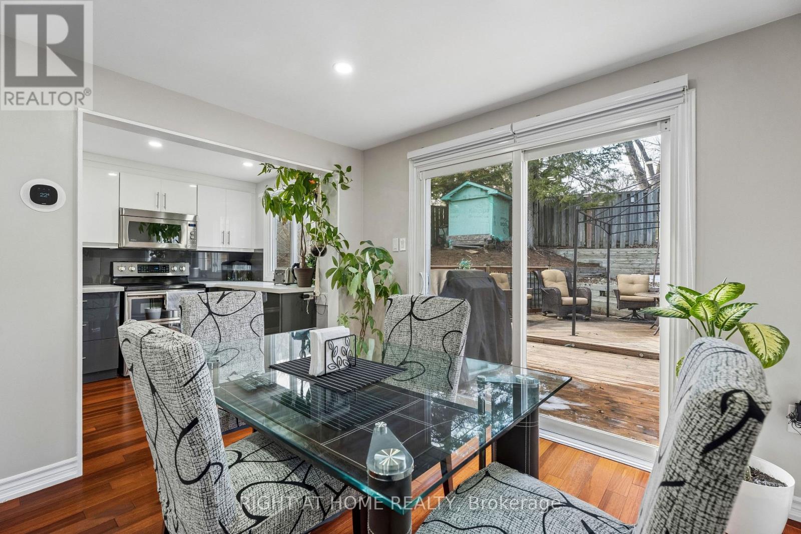 56 Hemingway Crescent, Barrie, Ontario  L4N 5G1 - Photo 12 - S12993196