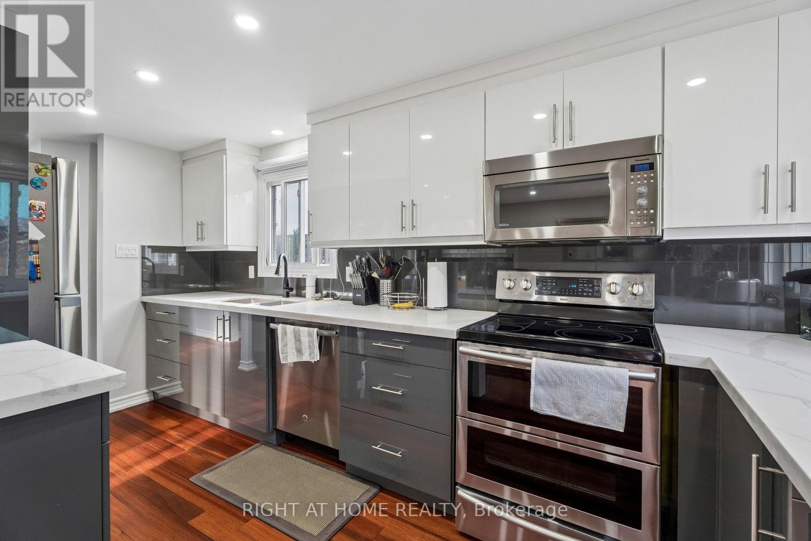 56 Hemingway Crescent, Barrie, Ontario  L4N 5G1 - Photo 14 - S12993196