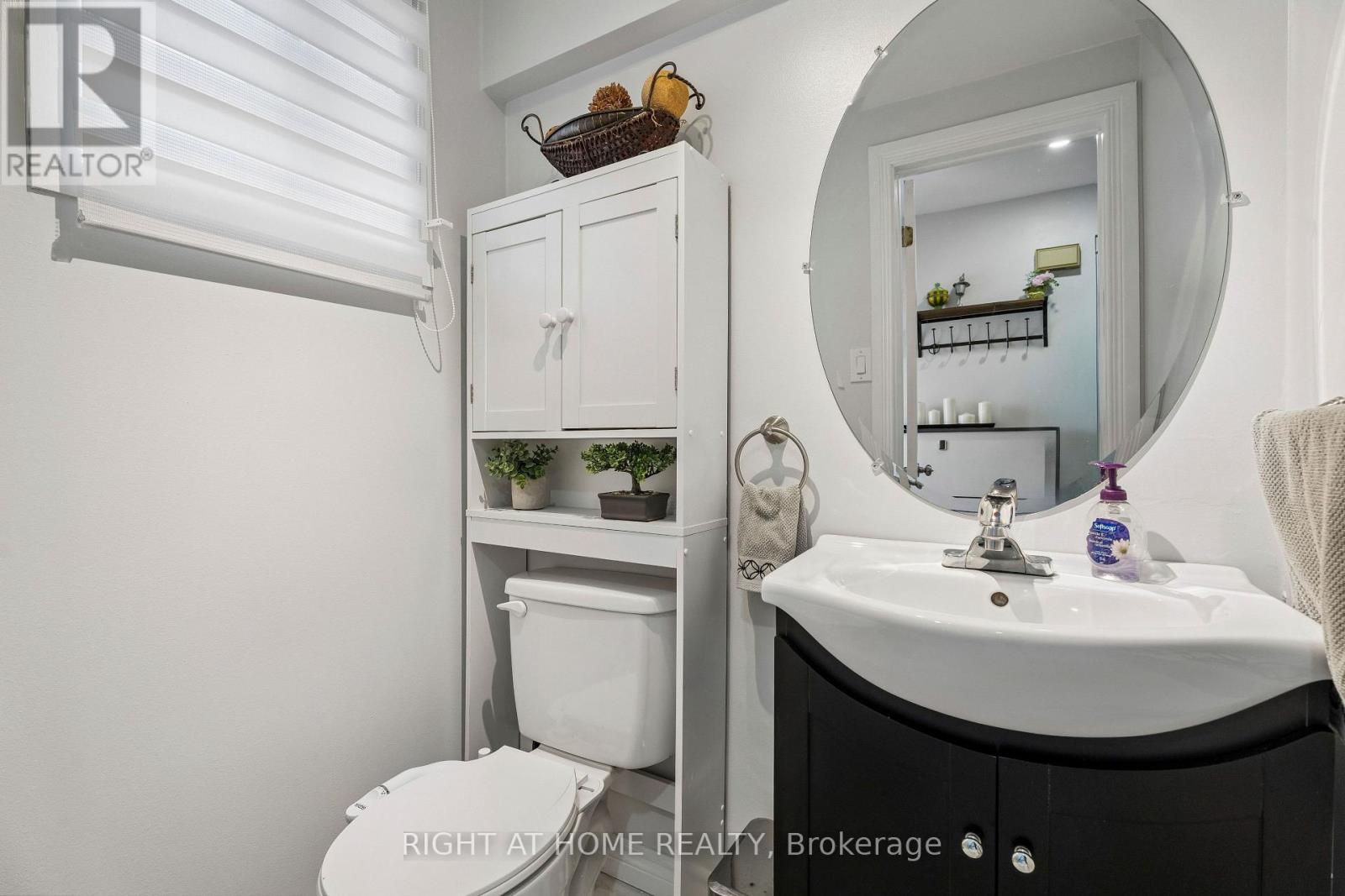 56 Hemingway Crescent, Barrie, Ontario  L4N 5G1 - Photo 19 - S12993196