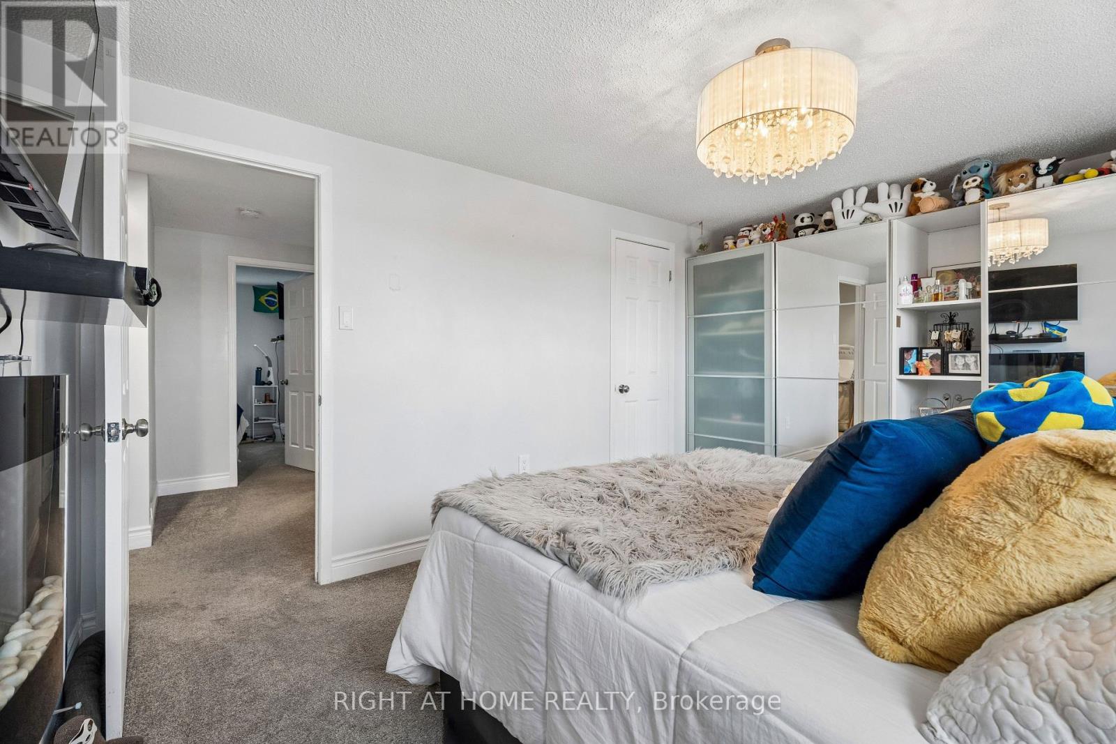 56 Hemingway Crescent, Barrie, Ontario  L4N 5G1 - Photo 22 - S12993196